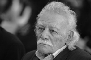 manolis-glezos-pethane.jpg