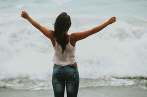 Athens Voice - Αφιέρωμα Υγεία: Καλοκαίρι «Ελευθερίας»