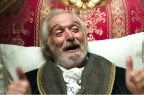 Ο ηθοποιός Κωνσταντίνος Ζαμπάρας στην τηλεοπτική διαφήμιση που τον έκανε γνωστό