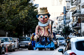 ΒΟΛΤΑ ΤΟΥ ΒΑΣΙΛΙΑ ΚΑΡΝΑΒΑΛΟΥ ΣΤΟΥΣ ΔΡΟΜΟΥ ΤΗΣ ΠΡΕΒΕΖΑΣ