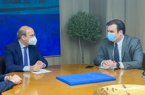 Ο υπουργός Εργασίας Κώστας Χατζηδάκης με τον υπουργός Ψηφιακής Διακυβέρνησης Κυριάκος Πιερρακάκης