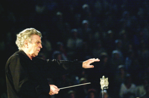 Ο Μίκης Θεοδωράκης