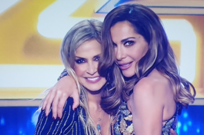 Άννα Βίσση-Δέσποινα Βανδή: Το νέο φιλί στο στόμα που έγινε viral