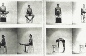 Ο Τζόζεφ Πιλάτες δείχνει ασκήσεις στη Wunda Chair