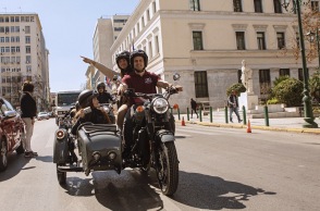 Βόλτα με μηχανές