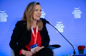 Η πρόεδρος και διευθύνουσα σύμβουλος της AstraZeneca Ελλάδας και Κύπρου Έλενα Χουλιάρα