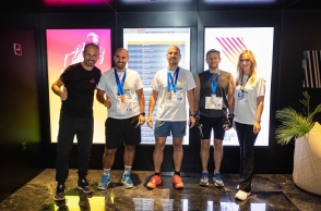 run_to_the_top_piraeus_tower_11