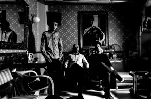 Συνέντευξη Yako Trio: Το jazz σχήμα από τη Θεσσαλονίκη μιλάει για το νέο του άλμπουμ «OdesSea», με τη συμμετοχή των James Wylie και Nicolas Masson στο σαξόφωνο.