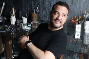 Ο ζωγράφος Ανδρέας Γεωργιάδης μιλάει για την εκθεσή του «Επέστρεφε - Αναφορά στον Κ.Π. Καβάφη» που παρουσιάζεται στη Γεννάδειο Βιβλιοθήκη και διαρκεί μέχρι τις 5 Αυγούστου