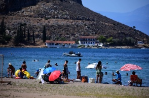 Καιρός - Υψηλές θερμοκρασίες και εξόρμηση στην παραλία