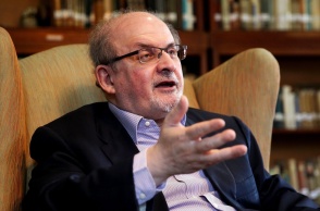 Ο συγγραφέας Salman Rushdie 