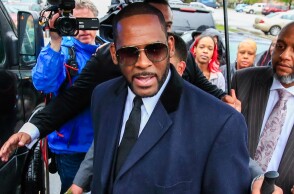 Ο τραγουδιστής της R&B, R Kelly