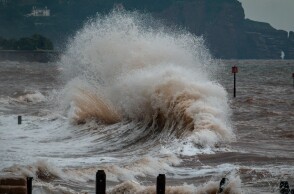 Θύελλα στη Γαλλία