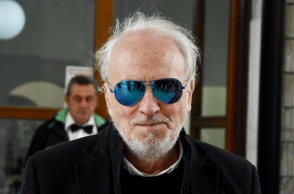 Ρόμπερτ Ουίλιαμς: Πέθανε σε ηλικία 73 ετών ο γνωστός τραγουδιστής – Αντιμετώπιζε προβλήματα υγείας. 