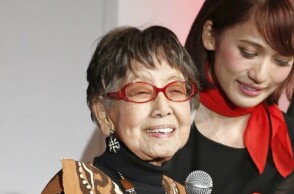 Πέθανε η Τσουνέκο Σασαμότο, η πρώτη γυναίκα φωτορεπόρτερ της Ιαπωνίας