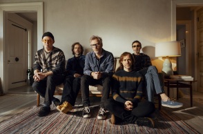 The National και Bon Iver συνεργάζονται στο νέο τραγούδι «Weird Goodbyes» - Το lyric video που κυκλοφόρησε και οι δηλώσεις του Matt Berninger για την έμπνευσή του