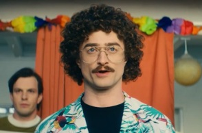 Weird: The Al Yankovic Story – Το πρώτο trailer της ταινίας με τον Daniel Radcliffe για τη ζωή του κωμικού Weird Al Yankovic 