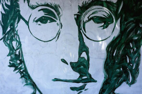 Τοιχογραφία με τον Τζον Λένον