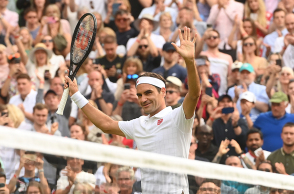 Αποσύρεται οριστικά από το τένις ο Ρότζερ Φέντερερ