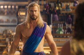 Ο Κρις Χέμσγουορθ ως Θορ στην ταινία «Thor: Love and Thunder»