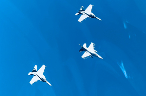 Συνεκπαίδευση Μαχητικών Αεροσκαφών της Πολεμικής Αεροπορίας με το Αεροπλανοφόρο USS HARRY S. TRUMAN των ΗΠΑ, στην ευρύτερη περιοχή δυτικά της Πελοποννήσου 