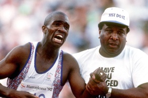 Την τελευταία του πνοή άφησε ο Τζιμ Ρέντμοντ, πρωταγωνιστής σε μια αξέχαστη στιγμή των Ολυμπιακών Αγώνων - Βοήθησε τον τραυματία γιο του να τερματίσει.