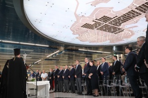 Στιγμιότυπο από την τελετή εγκαινίων στο μετρό «Δημοτικό Θέατρο» 