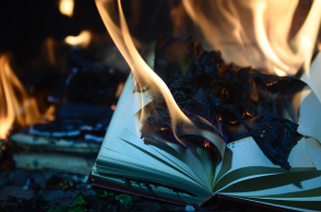 Βιβλίο που καίγεται