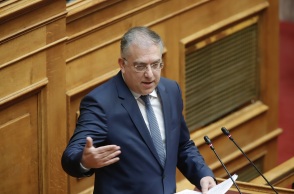 Κολωνός - βιασμός 12χρονης: Ο υπουργός Προστασίας του Πολίτη Τάκης Θεοδωρικάκος κατηγορεί τον ΣΥΡΙΖΑ πως κατασκευάζει ψέματα για κομματικά οφέλη.