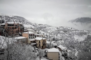 Χιονισμένη Αράχωβα