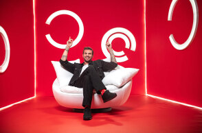 Άκης Πετρετζίκης