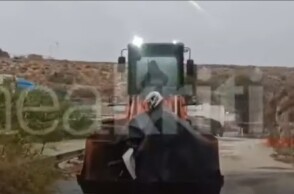 Διάσωση με μπουλντόζα στην  Κρήτη