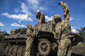 Οι Ουκρανοί ξεκίνησαν αντεπίθεση στη Χερσώνα, σύμφωνα με τις ρωσικές αρχές - Οι πολίτες καλούνται με μηνύματα να εγκαταλείψουν την κατεχόμενη πόλη.