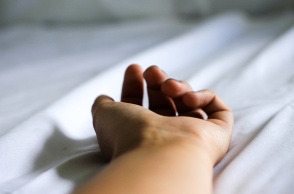 Μαθητής λυκείου από το Ηράκλειο της Κρήτης κατηγορείται ότι βίασε σε τουαλέτες σχολείου μια μαθήτρια τάξης του γυμνασίου. 