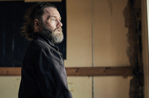 Κριτική ταινίας: Ο άγνωστος (The Stranger)