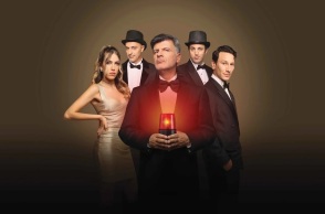 Ο Γιώργος Φλωράκης σχολιάζει την κριτική και τις αντιδράσεις για την τηλεοπτική εκπομπή «Νούμερα» του Φοίβου Δεληβοριά στην ΕΡΤ.