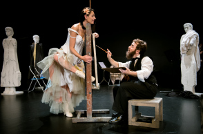 Η Βερόνικα Αργέντζη και ο Θανάσης Τσαλταμπάσης στο έργο «Τουλούζ Λωτρέκ – Η φαντασία της αμαρτίας» του Χριστόφορου Χριστοφή