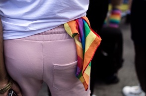 Ρωσία: Το κοινοβούλιο ψήφισε νόμο που απαγορεύει «προπαγάνδα υπέρ των ΛΟΑΤΚΙ» και μεταξύ ενηλίκων – Ελαχιστοποιούνται τα δικαιώματα των ομοφυλόφιλων ατόμων.