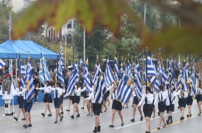 28η Οκτωβρίου: Ζωντανή εικόνα από τη μεγάλη στρατιωτική παρέλαση στη Θεσσαλονίκη, ενώπιον της Προέδρου της Δημοκρατίας, Κατερίνας Σακελλαροπούλου.