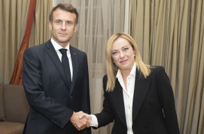 Η Ιταλίδα πρωθυπουργός Τζόρτζια Μελόνι περιέγραψε την πρώτη της συνάντηση μετά τις εκλογές με τον πρόεδρο της Γαλλίας, Εμανουέλ Μακρόν.