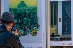 «Πόλεις του Αύριο»: Η υπαίθρια έκθεση 42 δημιουργών στο κέντρο της Αθήνας