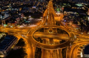 Έκτακτες κυκλοφοριακές ρυθμίσεις θα ισχύσουν στην Αττική οδό, από το βράδυ της Τετάρτης 9/11 μέχρι και τις πρώτες πρωινές ώρες της Πέμπτης.