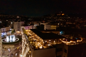 brown-acropol-roofop-bar-restaurant