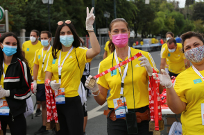 Εθελοντές κατά τη διάρκεια της διοργάνωσης. 