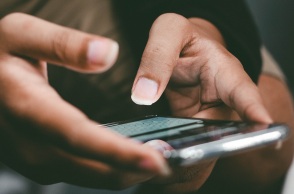 Διαδικτυακές απάτες και ηλεκτρονικό έγκλημα: Ξεπερνά τα 400 εκατ. ευρώ ετησίως η ζημία στην Ελλάδα - Τα στοιχεία του Διεθνούς Ινστιτούτου Κυβερνοασφάλειας.