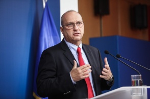 Ο κυβερνητικός εκπρόσωπος, Γιάννης Οικονόμου