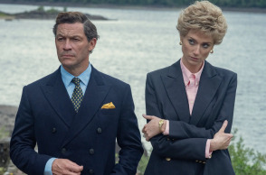 The Crown στο Netflix: Οι πρώτες εντυπώσεις από τα νέα επεισόδια του πέμπτου κύκλου της τηλεοπτικής σειράς.