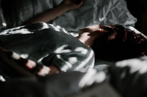 Γυναίκα βρήκε βίντεο βιασμού της στα εισερχόμενα του συντρόφου της: Την κακοποιούσε όσο κοιμόταν - Θα καταδικαστεί ως σοβαρός σεξουαλικός δράστης.