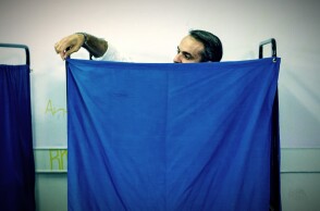 Ο Κυριάκος Μητσοτάκης στην κάλπη