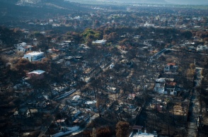 Καμένες εκτάσεις στο Μάτι μετά τη φονική πυρκαγιά